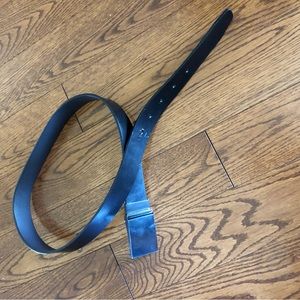 5/$25 - leather belt